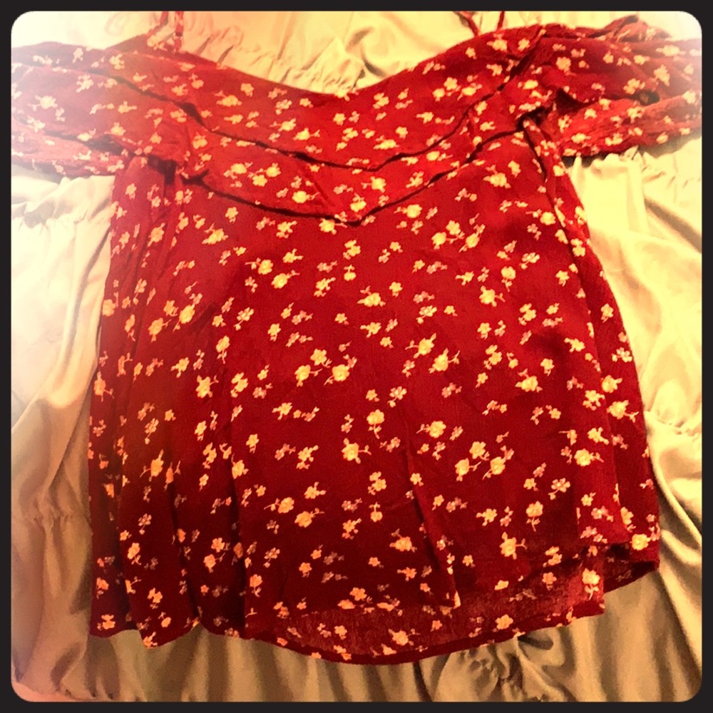Gently used - FRANCESCA’S Maroon Flowered Top